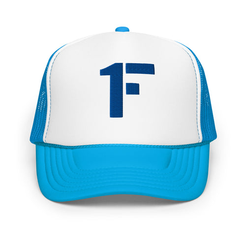 1F En Bordado ''Gorra Tipo trucker''