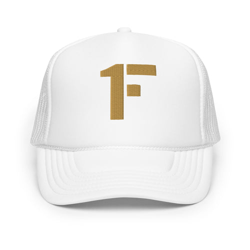 1F En Bordado ''Gorra Tipo trucker''