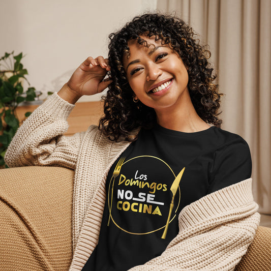 Los Domingos NO se Cocina  ''Camiseta para  mujer''